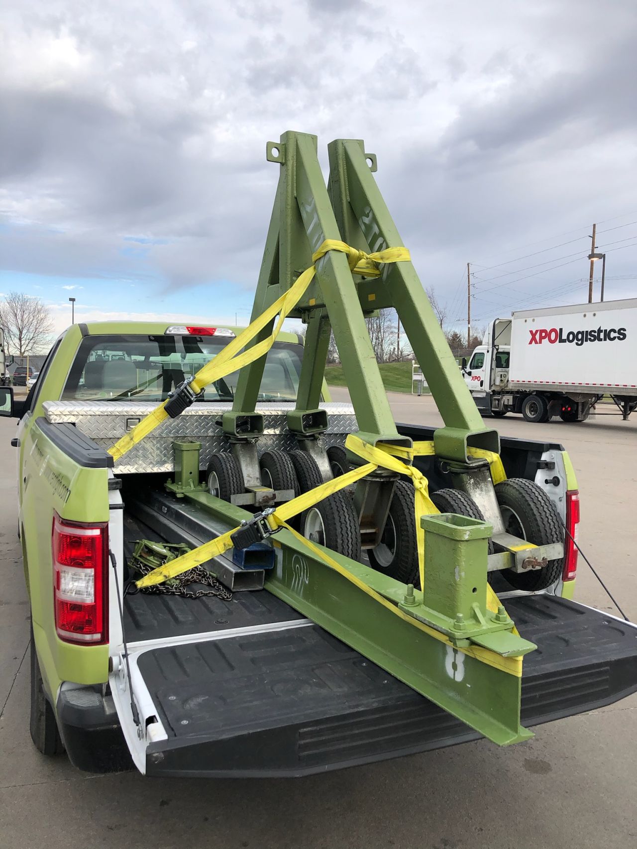Photo of a disassembled gantry in the back of an LGH truck.