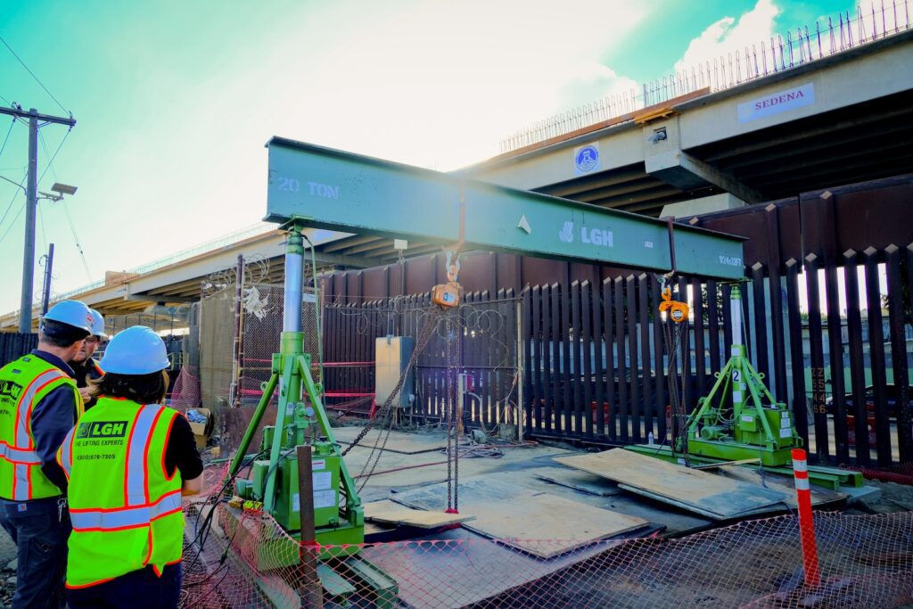LGH hydraulic gantry holding up a water main gate