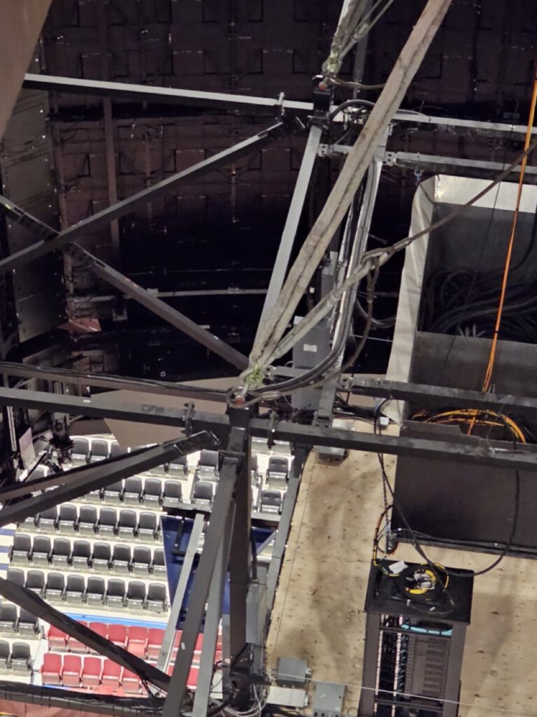 LGH - LucentHD case study, Vancouver Canucks Rogers Arena arena lift