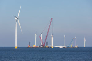 wind farm construction offshore crane lift