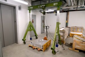 LGH gantry crane in use on spa build in Toronto